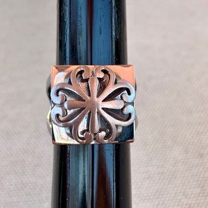 Geometric design statement ring